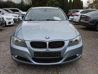 Gebraucht BMW 318 143 PS (105 kW) 2011 Blau Limousine
