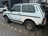 Usata Lada niva 74 CV (54 kW) 2011 Bianco SUV