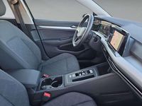 Gebraucht VW Golf VIII 150 PS (110 kW) 2024 Grenadilla black metallic Kombi