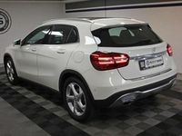 Gebraucht Mercedes GLA200 156 PS (114 kW) 2017 Weiß SUV