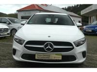 Gebraucht Mercedes A180 Progressive 136 PS (100 kW) 2019 Weiß Limousine