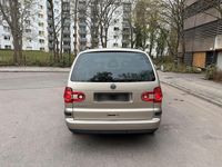 Gebraucht VW Sharan 115 PS (84 kW) 2007 Gelb Van / Kleinbus