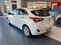 Gebraucht Hyundai i30 Style 135 PS (99 kW) 2012 Weiß Limousine
