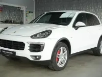 Gebraucht Porsche Cayenne 262 PS (192 kW) 2015 Pure white SUV