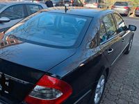 Gebraucht Mercedes E220 170 PS (125 kW) 2007 Schwarz Limousine