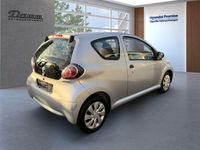 Gebraucht Toyota Aygo Basis 68 PS (50 kW) 2014 Silber Kleinwagen