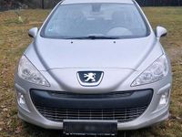 Gebraucht Peugeot 308 101 PS (74 kW) 2008 Silber Limousine