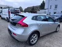 Second-hand Volvo V40 114 CP (83 kW) 2012 Argintiu Hatchback