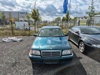 Gebraucht Mercedes C180 122 PS (89 kW) 1997 Grün Limousine