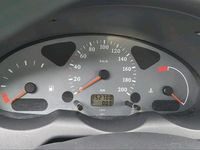 Gebraucht Nissan Micra 70 PS (51 kW) 2002 Silber Kleinwagen