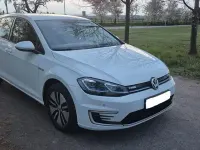 Gebraucht VW e-Golf 100 kW (136 PS) 2019 Weiß Kleinwagen