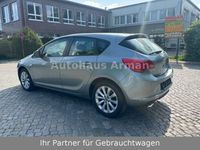 Gebraucht Opel Astra Active 140 PS (102 kW) 2013 Grau Limousine