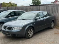 Gebraucht Audi A4 131 PS (96 kW) 2001 Grau Limousine