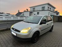 Gebraucht Ford Fiesta 101 PS (74 kW) 2002 Silber Kleinwagen