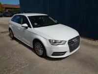Gebraucht Audi A3 Attraction 110 PS (80 kW) 2015 Weiß Limousine