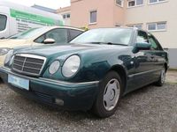 Gebraucht Mercedes E200 Elegance 136 PS (100 kW) 1997 Grün Limousine