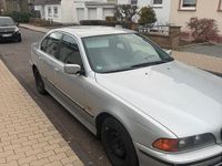 Gebraucht BMW 520 150 PS (110 kW) 1999 Silber Limousine