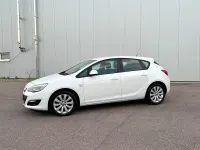 Gebraucht Opel Astra Active 101 PS (74 kW) 2013 Weiß Kleinwagen