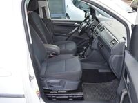 Gebraucht VW Caddy Trendline 125 PS (91 kW) 2017 Candyweiss Van / Kleinbus