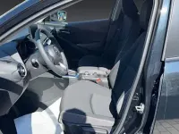 Używany Mazda 2 Center-Line 90 KM (66 kW) 2024 Niebieski Sedan/Limuzyna