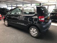 Gebraucht VW Fox Basis 54 PS (39 kW) 2006 Schwarz Kleinwagen