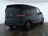 Second-hand VW Multivan Basis 150 CP (110 kW) 2024 Negru Monovolum
