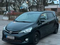 Gebraucht Toyota Verso 147 PS (108 kW) 2017 Schwarz Van / Kleinbus