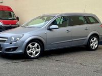 Gebraucht Opel Astra Innovation 125 PS (91 kW) 2008 Silber Kombi
