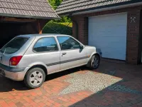 Gebraucht Ford Fiesta 60 PS (44 kW) 2001 Silber Kleinwagen