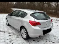 Gebraucht Opel Astra 180 PS (132 kW) 2010 Silber Limousine