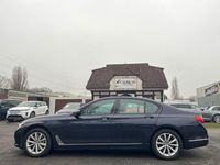 Gebraucht BMW 750 Performance 400 PS (294 kW) 2018 Imperialblau brillanteffekt me Limousine
