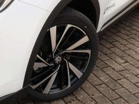 Gebraucht MG ZS Luxury 197 PS (144 kW) 2025 Dover white (weiß) SUV