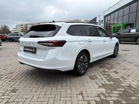 Gebraucht Skoda Superb Selection 150 PS (110 kW) 2024 Purity weiss Kombi