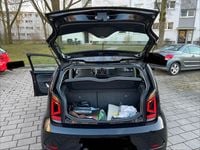 Second-hand VW up! 60 CP (44 kW) 2018 Negru Hatchback