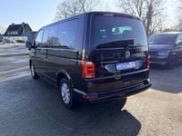 Gebraucht VW Multivan 150 PS (110 kW) 2017 Violett Van / Kleinbus