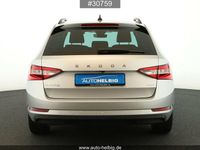 Gebraucht Skoda Superb Ambition 200 PS (147 kW) 2022 Brilliantsilber metallic Kombi