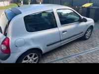 Gebraucht Renault Clio II 58 PS (42 kW) 2002 Silber Kleinwagen
