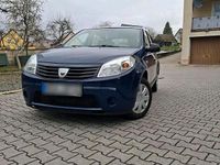 Gebraucht Dacia Sandero 84 PS (61 kW) 2009 Blau Kleinwagen