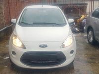 Gebraucht Ford Ka Trend 69 PS (50 kW) 2016 Weiß Kleinwagen