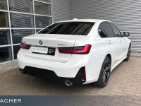 Gebraucht BMW 330e Comfort Edition 292 PS (214 kW) 2025 Alpinweiß uni Limousine
