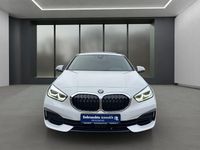 Gebraucht BMW 120 Advantage 178 PS (130 kW) 2022 Weiss / alpinweiss iii (metallic) Kleinwagen