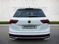 Second-hand VW Tiguan Elegance 150 CP (110 kW) 2023 Alb SUV