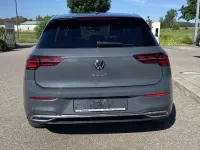 Gebraucht VW Golf VIII Active 150 PS (110 kW) 2023 Grau Limousine