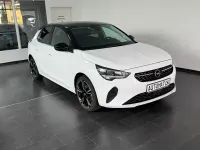 Gebraucht Opel Corsa Elegance 101 PS (74 kW) 2022 Jade weiss/arktis weiss Kleinwagen