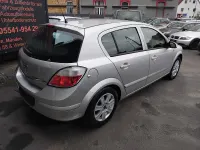 Gebraucht Opel Astra 90 PS (66 kW) 2006 Silber Limousine