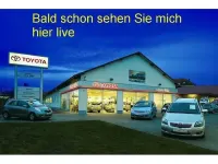 Gebraucht Toyota Yaris Hybrid Team 101 PS (74 kW) 2018 Kleinwagen