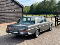 Gebraucht Mercedes 300 250 PS (183 kW) 1970 Grau Limousine
