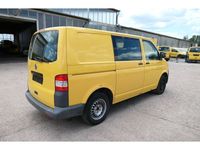 Gebraucht VW T5 84 PS (61 kW) 2011 Ginstergelb r1032 Van