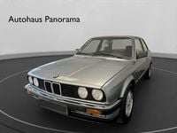Second-hand BMW 325 122 CP (89 kW) 1985 Albastru