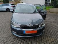 Gebraucht Skoda Fabia 60 PS (44 kW) 2015 Grau Kleinwagen